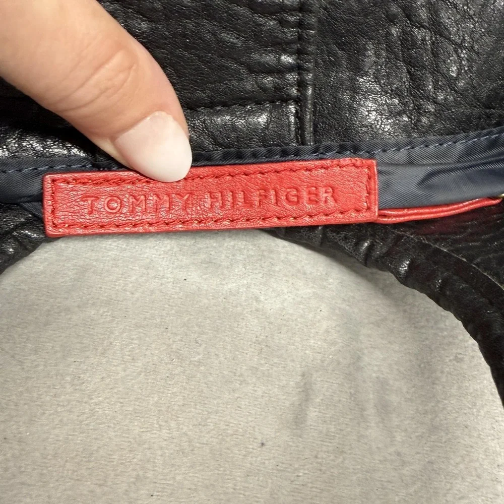 Tommy Hilfiger Handbag Womens Black Pebbled Satchel Top Handle Turn‎ Lock Pocket